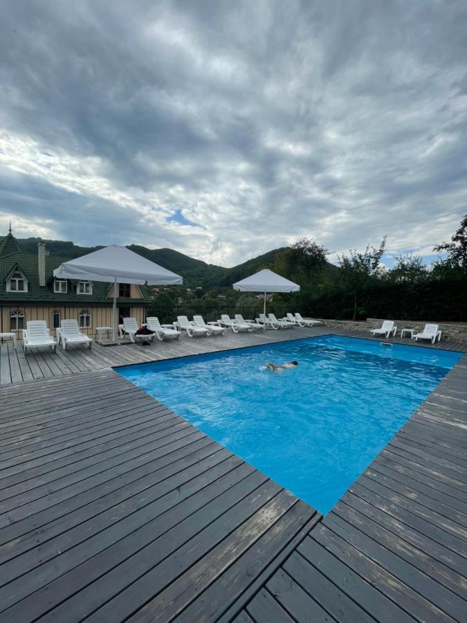 Hotel гірський узвіз